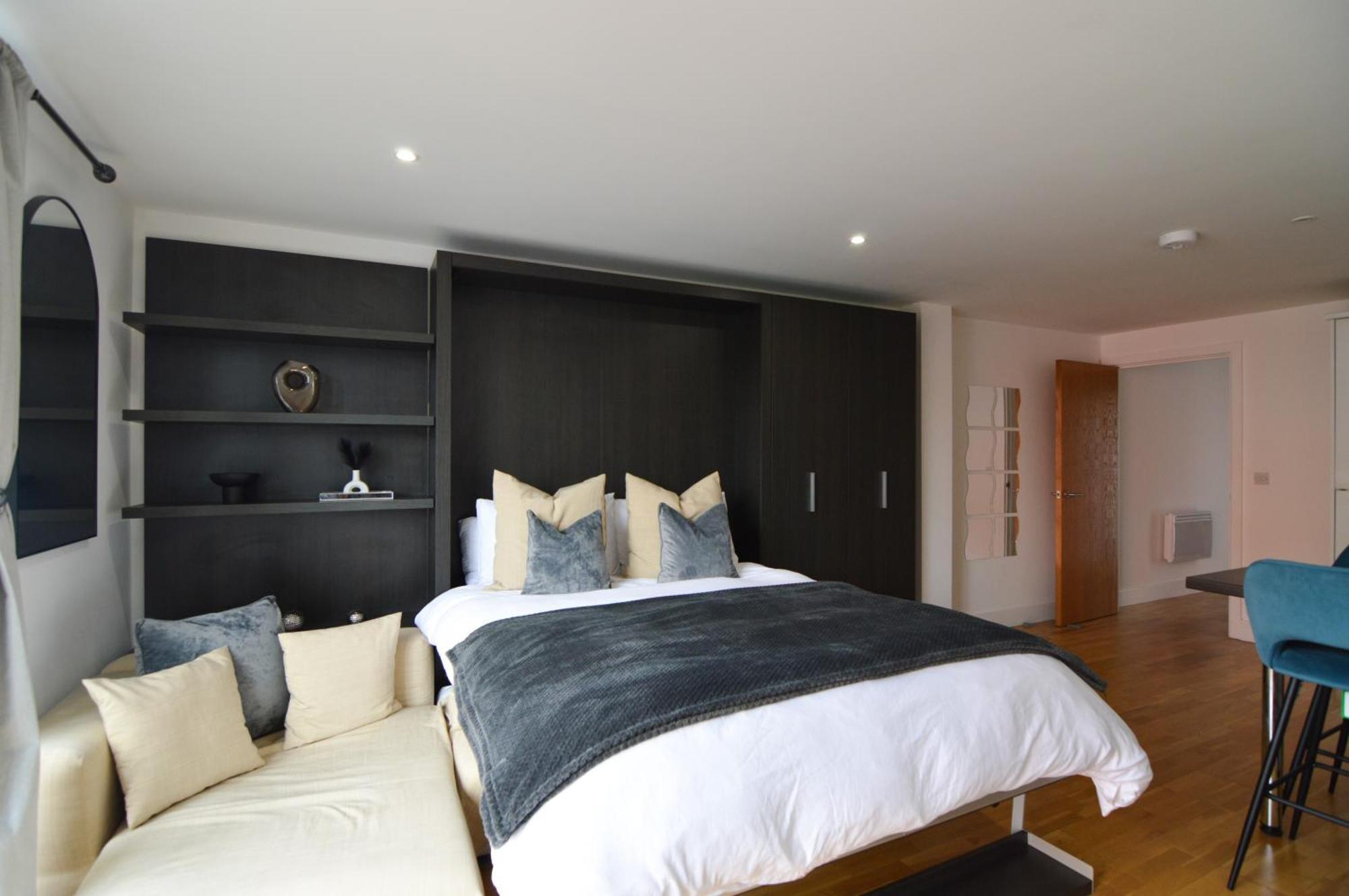 Cosy, Centrally Located Studio With Gated Parking! Loughborough Exteriér fotografie